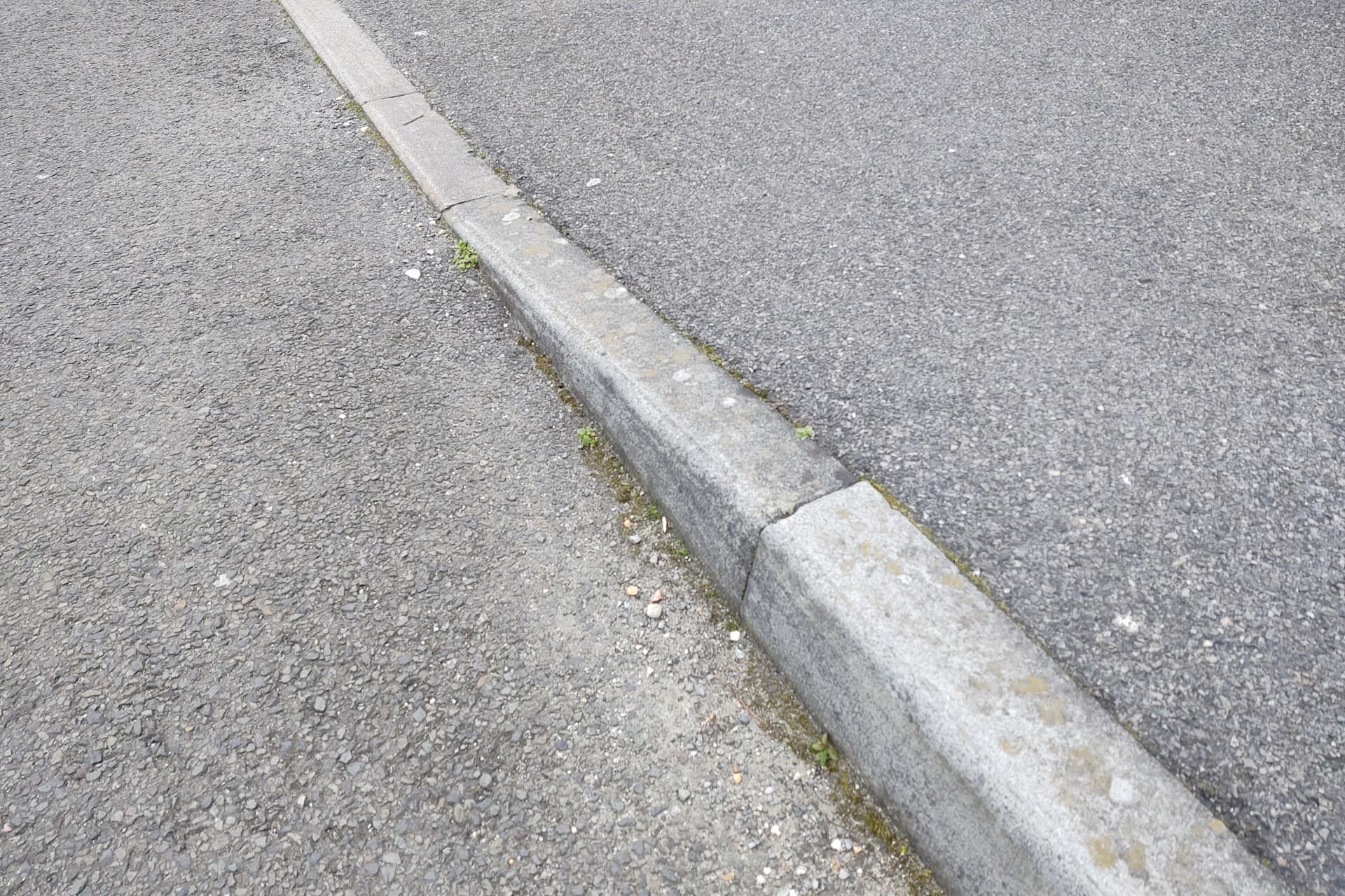 dropped-kerbs-in-high-wycombe-edging-channels